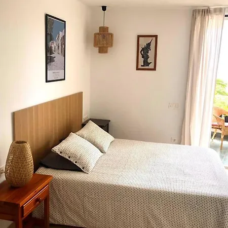 Modern & Spacious Isla, Puerto Del Carmen Apartment