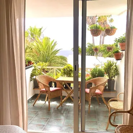 Modern & Spacious Isla, Puerto Del Carmen Apartment